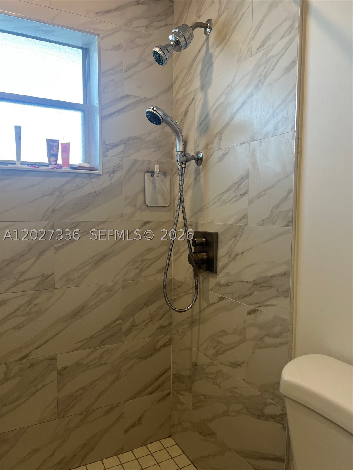 FAIRWAYS ROYALE CONDO - Residential Lease