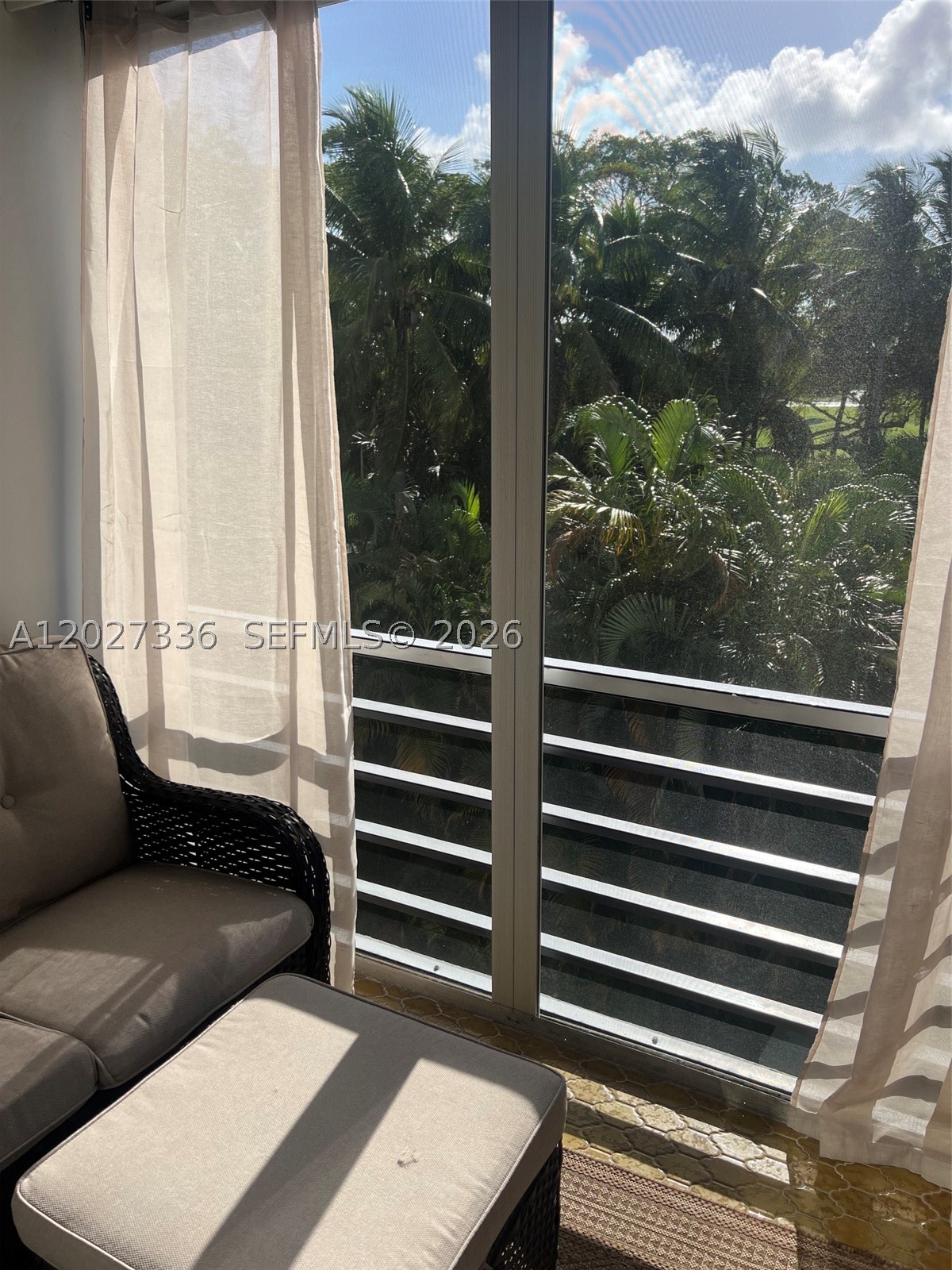 FAIRWAYS ROYALE CONDO - Residential Lease