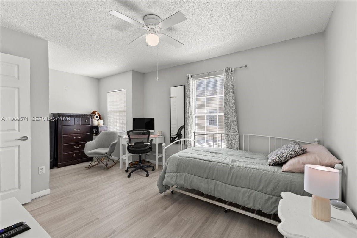 WATERSIDE VILLAGE OF PALM - Residential