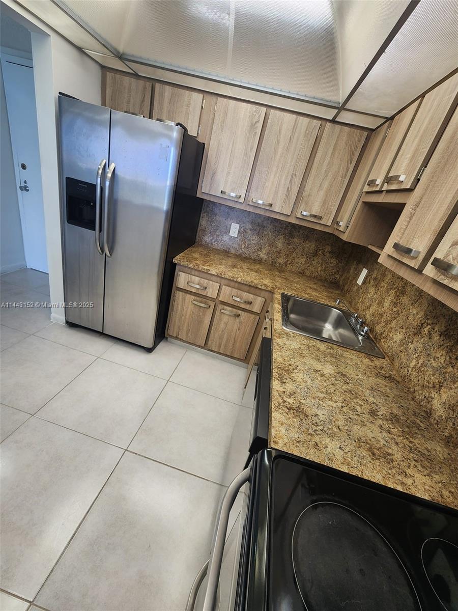 SAILBOAT CAY CONDO - Residential