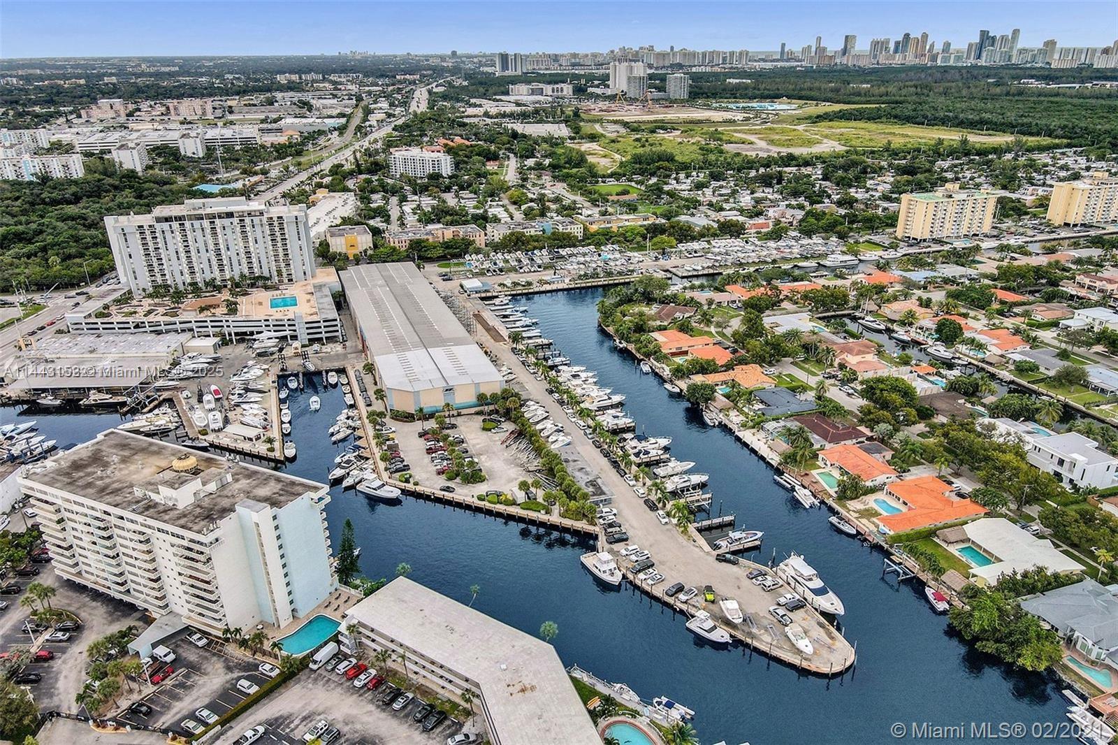 SAILBOAT CAY CONDO - Residential