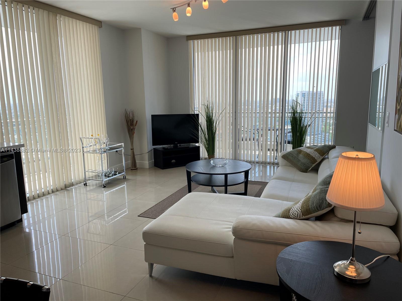 IVY CONDO - Residential Lease