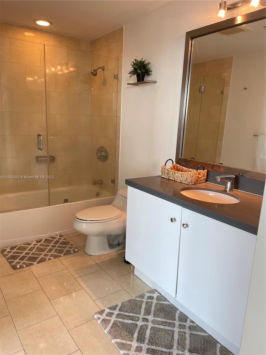 IVY CONDO - Residential Lease