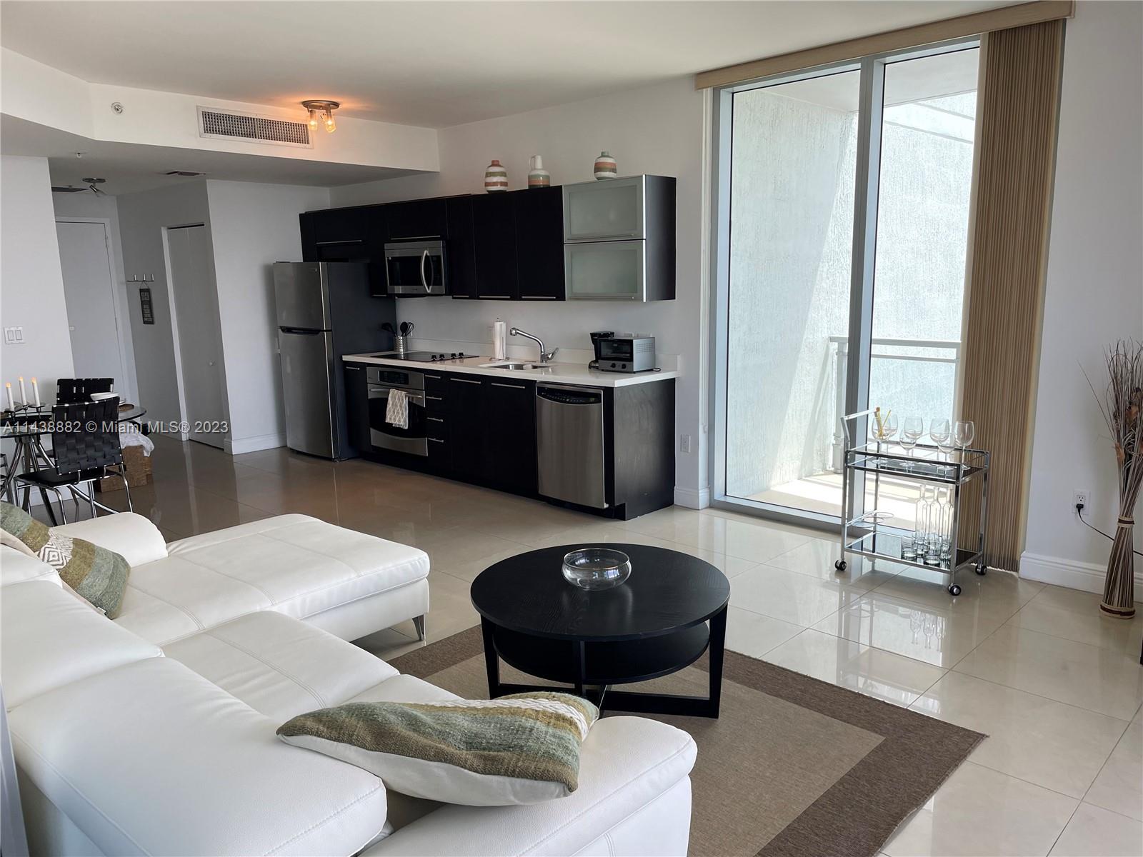 IVY CONDO - Residential Lease