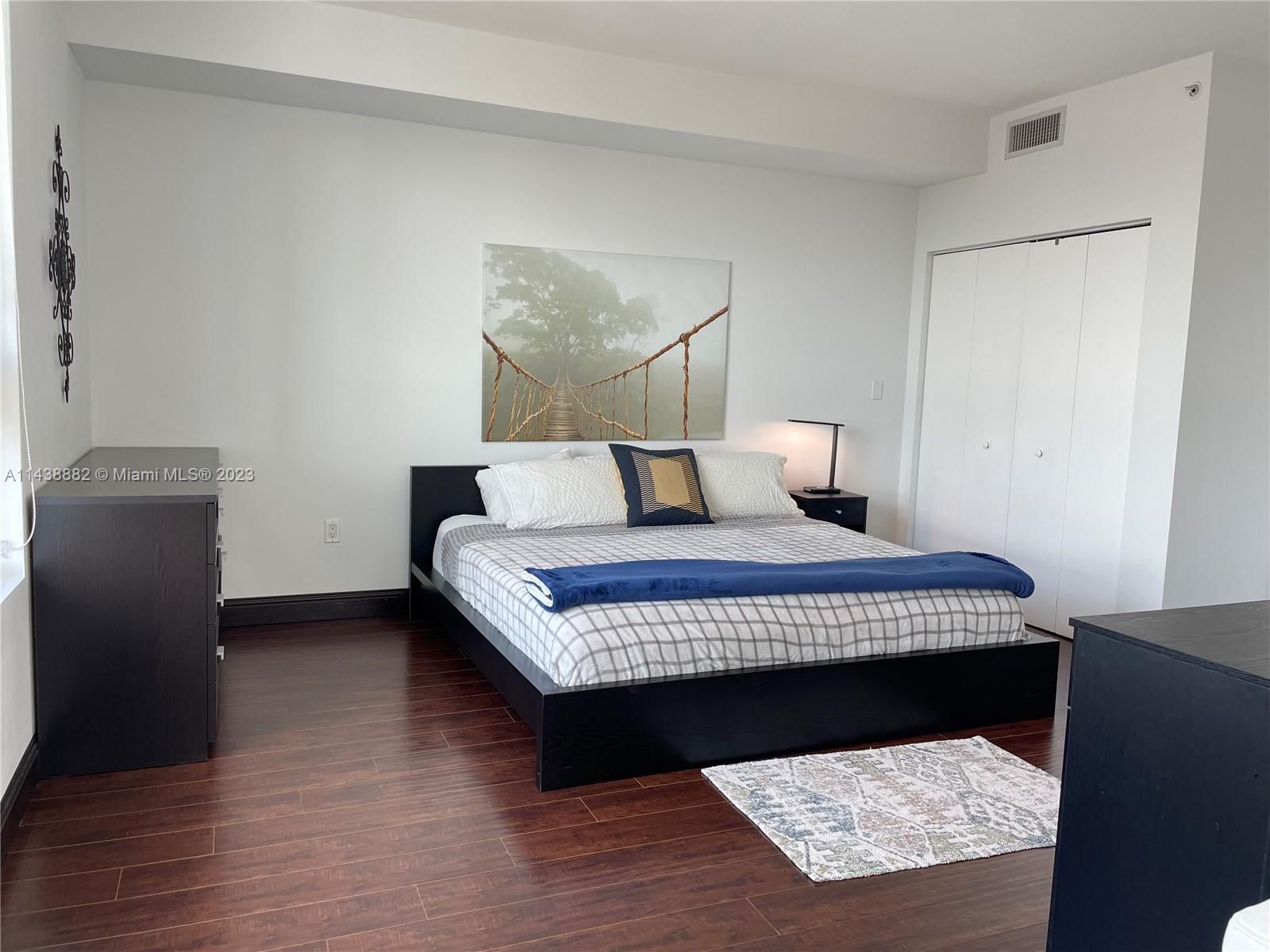 IVY CONDO - Residential Lease