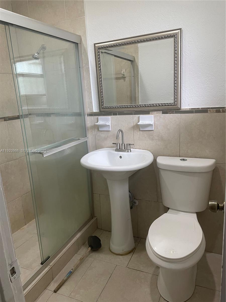 WASHINGTON PARK FOURTH AD - Residential Lease