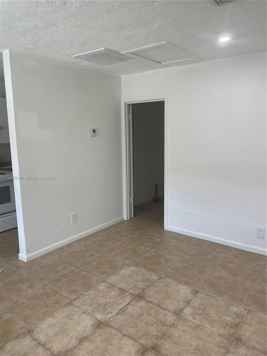 WASHINGTON PARK FOURTH AD - Residential Lease