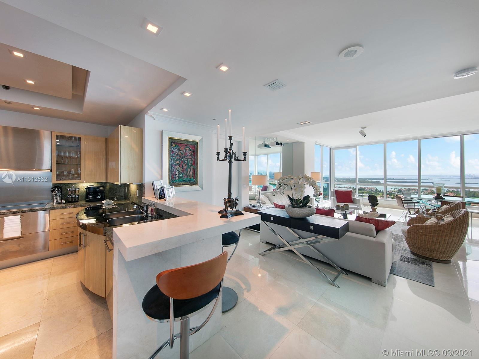 CONTINUUM SOUTH TOWER - Residential