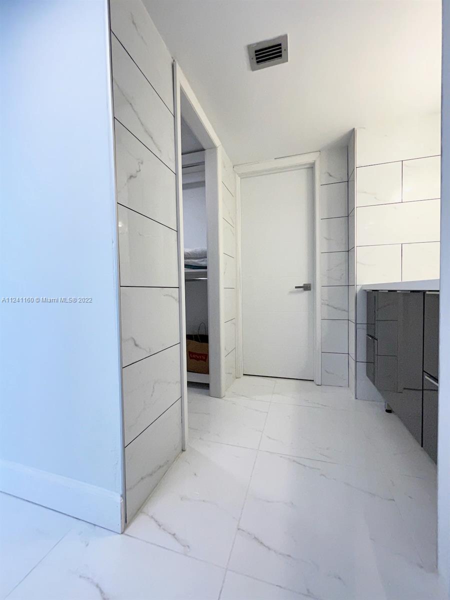 DEL PRADO MARINA - Residential Lease