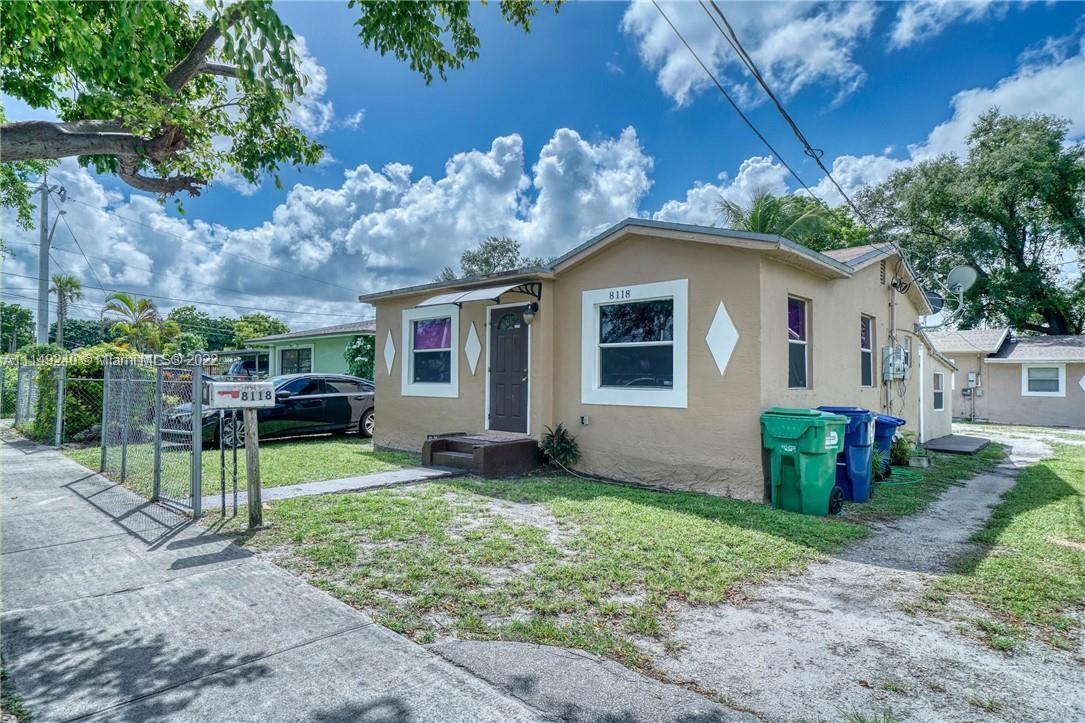 Strong cash flow duplex. New roof in the back unit and new drain field for the septic tank installed in 2020. Long term tenants pay $1,350/month and $1,100/month. Month to month lease.