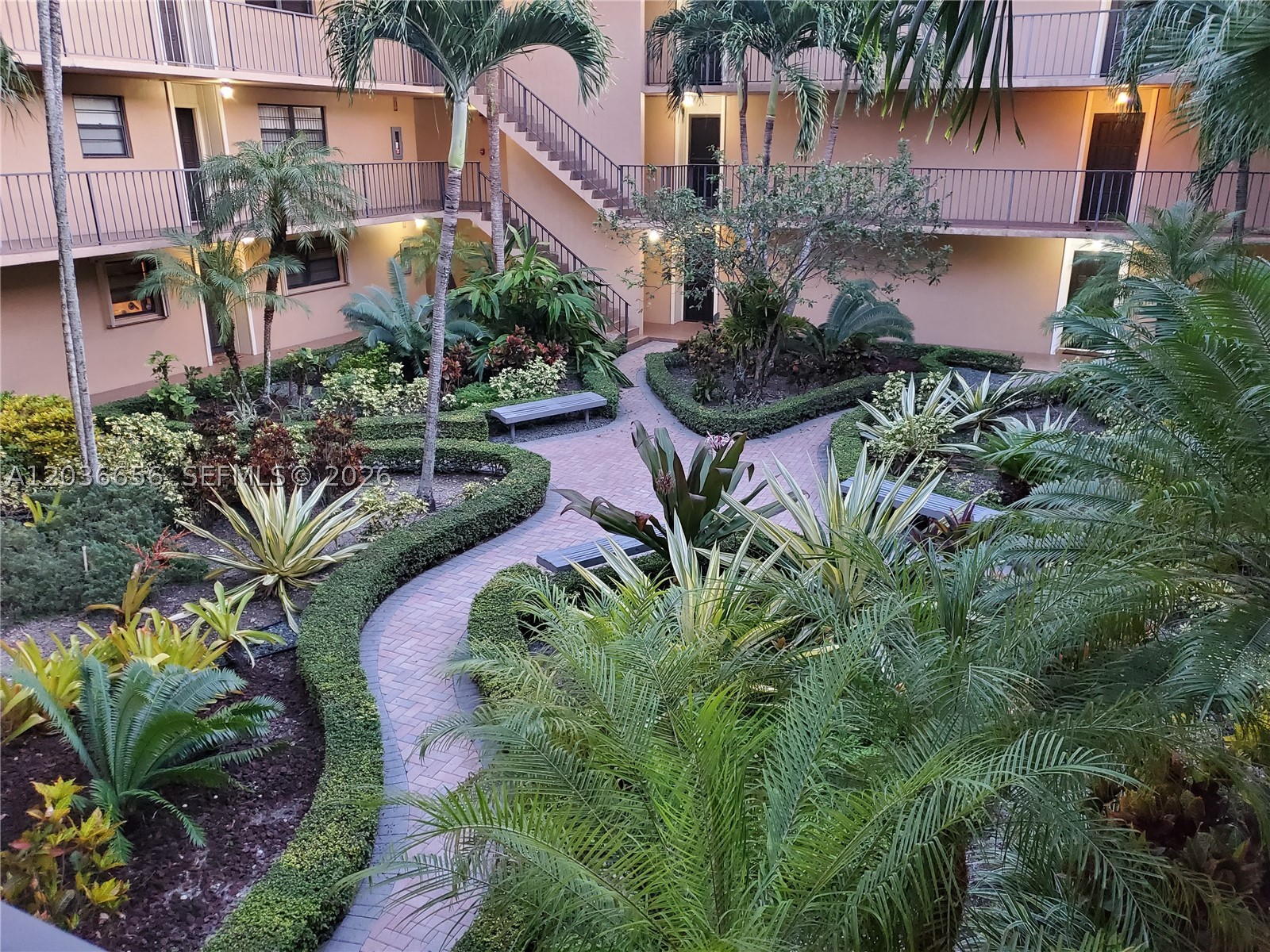GARDENS OF KENDALL CONDO - Residential