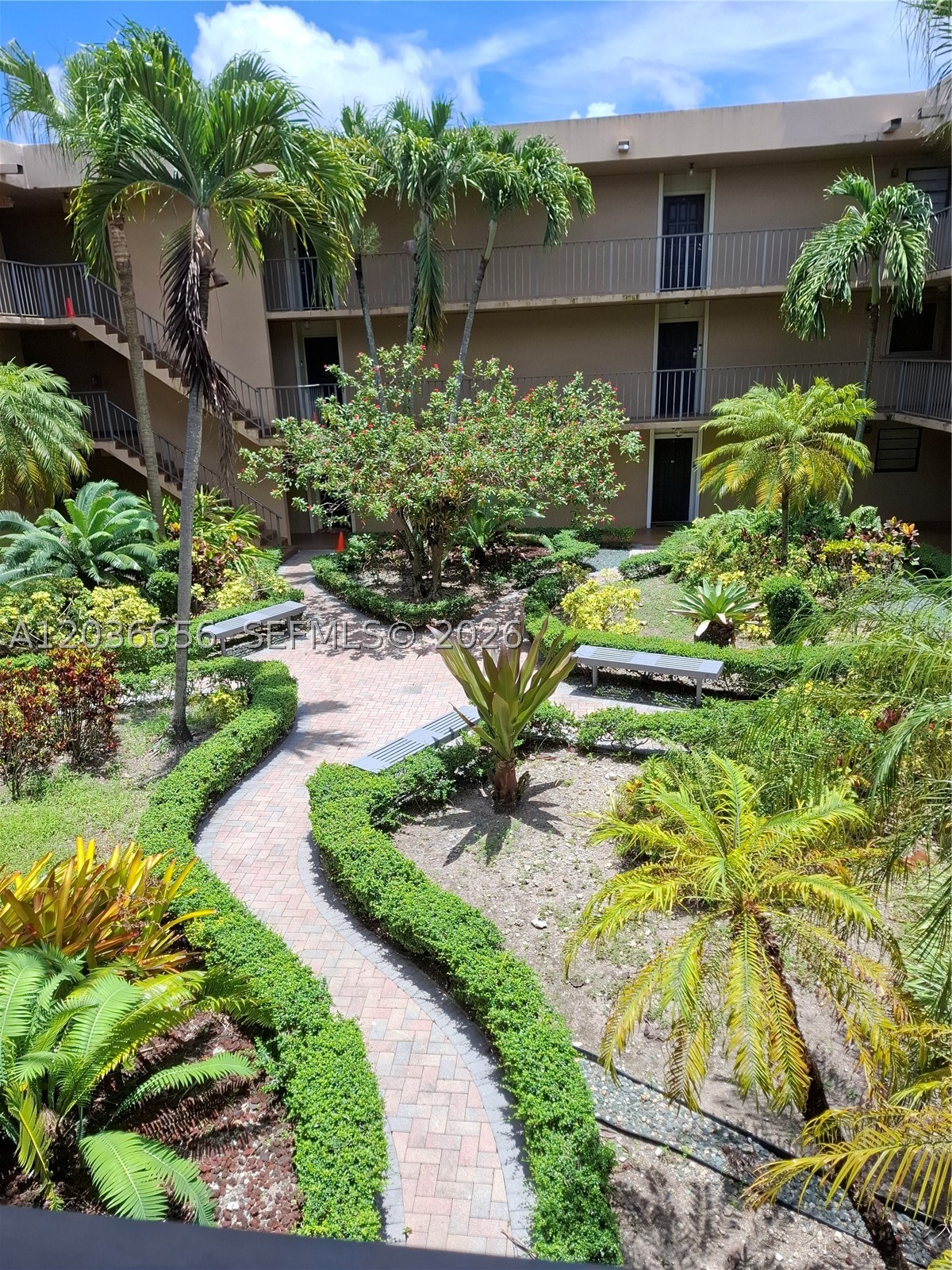 GARDENS OF KENDALL CONDO - Residential
