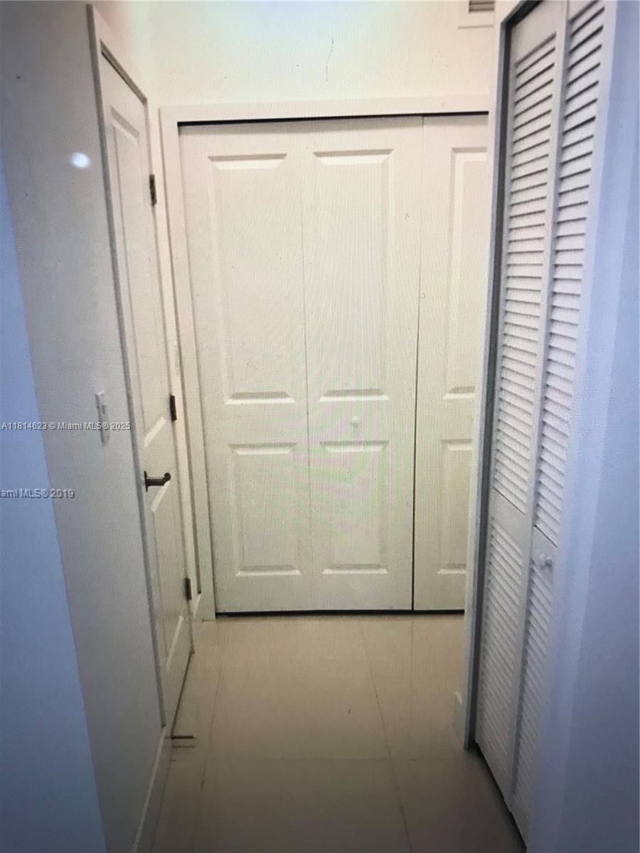 CYPRESS LAKE - Residential Lease