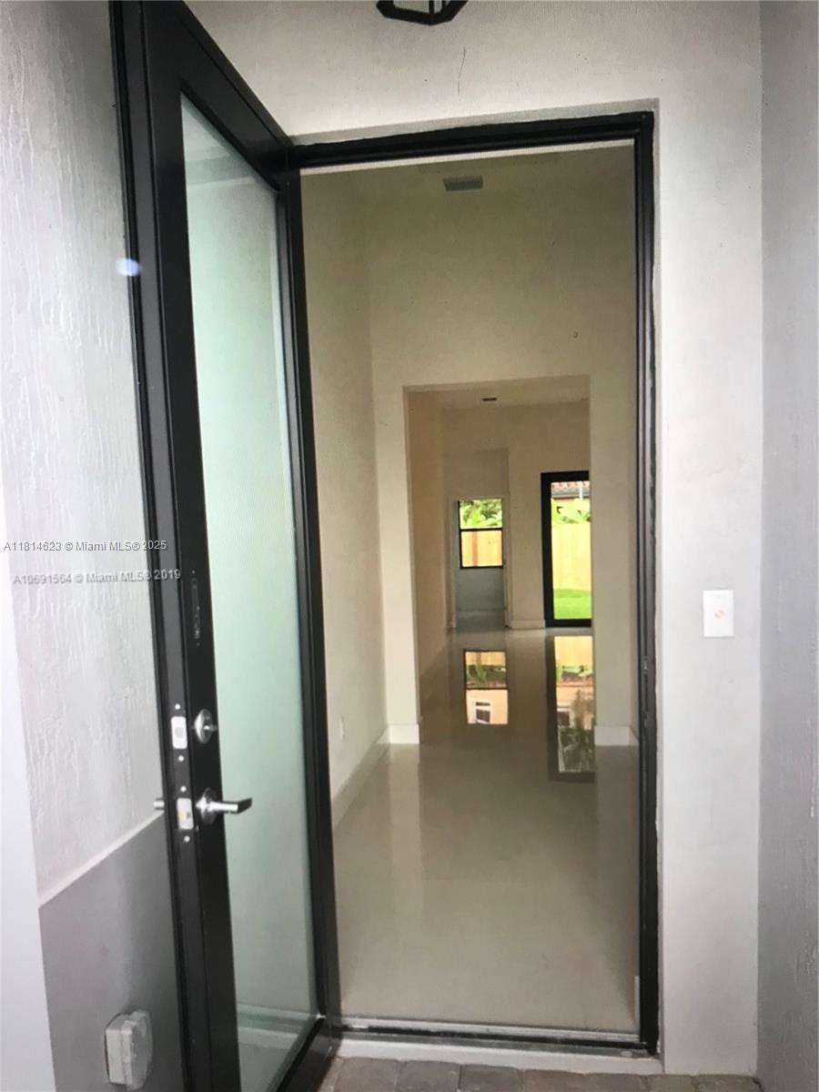 CYPRESS LAKE - Residential Lease