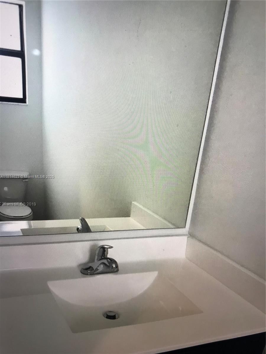 CYPRESS LAKE - Residential Lease
