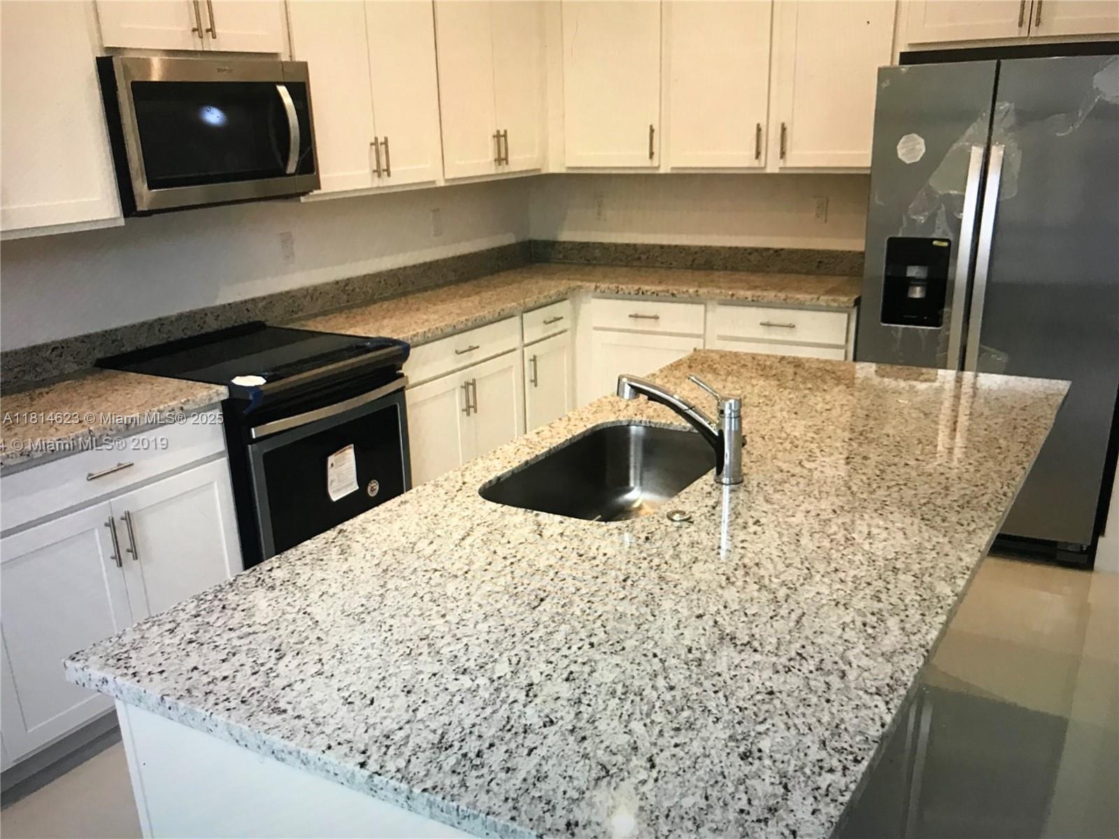CYPRESS LAKE - Residential Lease