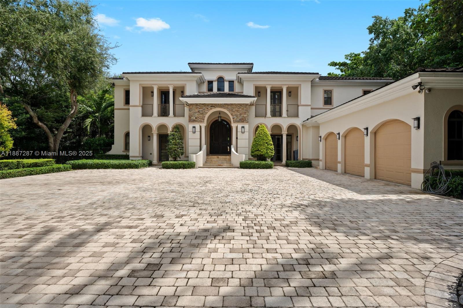 MARTIN SUBURBAN ACRES - Residential