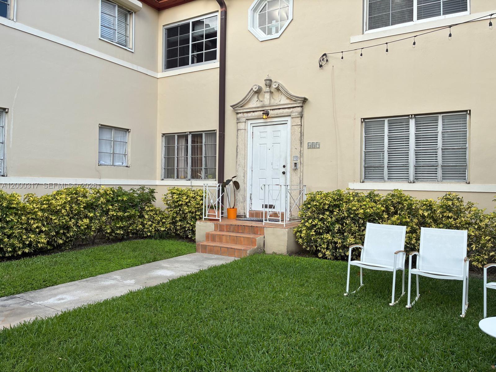 SHORES PLAZA WEST CONDO - Residential