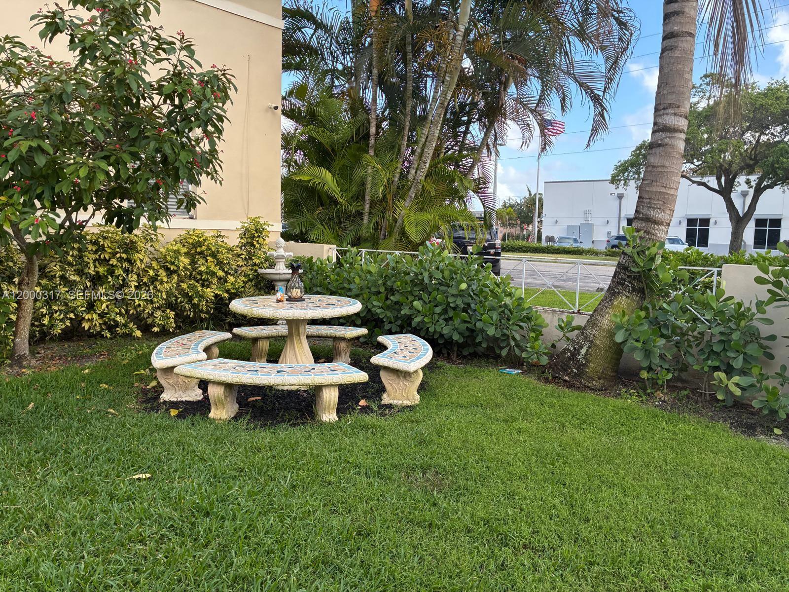 SHORES PLAZA WEST CONDO - Residential
