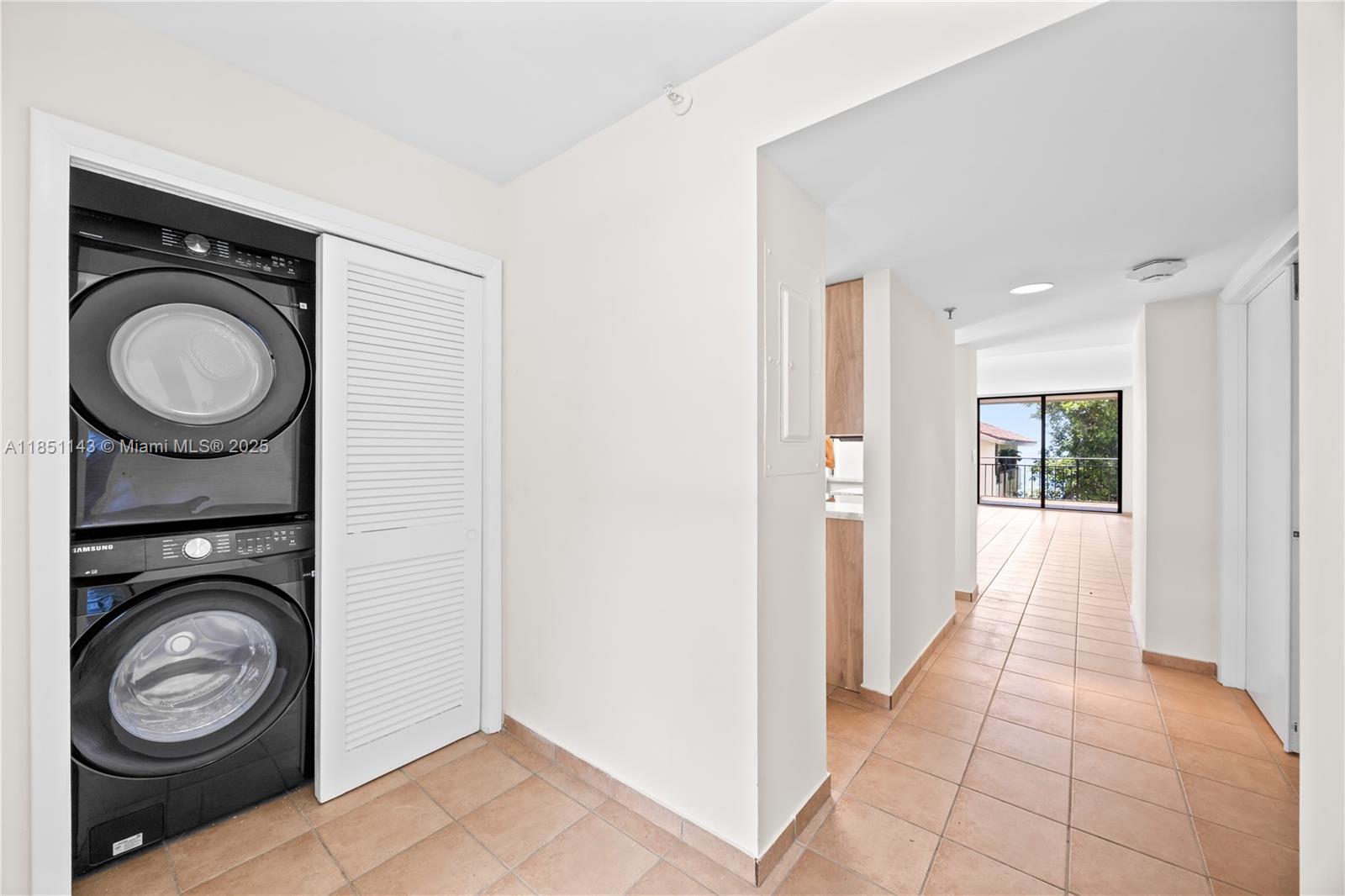 PELICAN REEF CONDO - Residential Lease