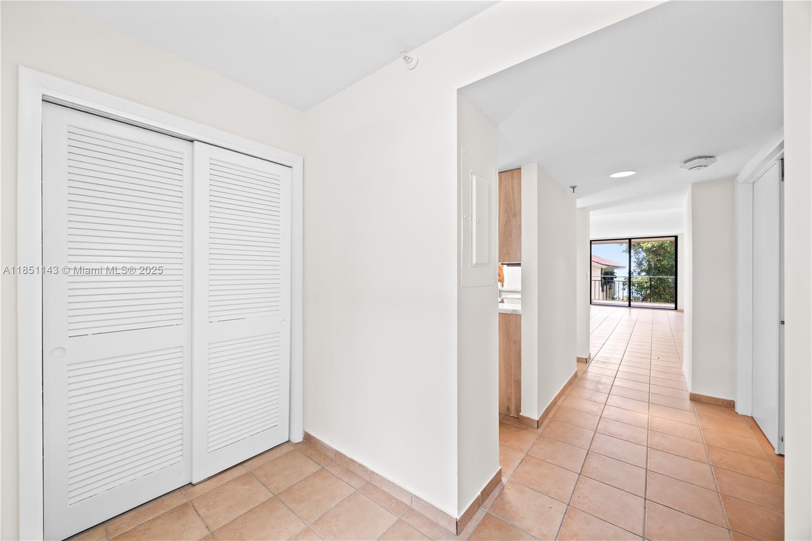 PELICAN REEF CONDO - Residential Lease