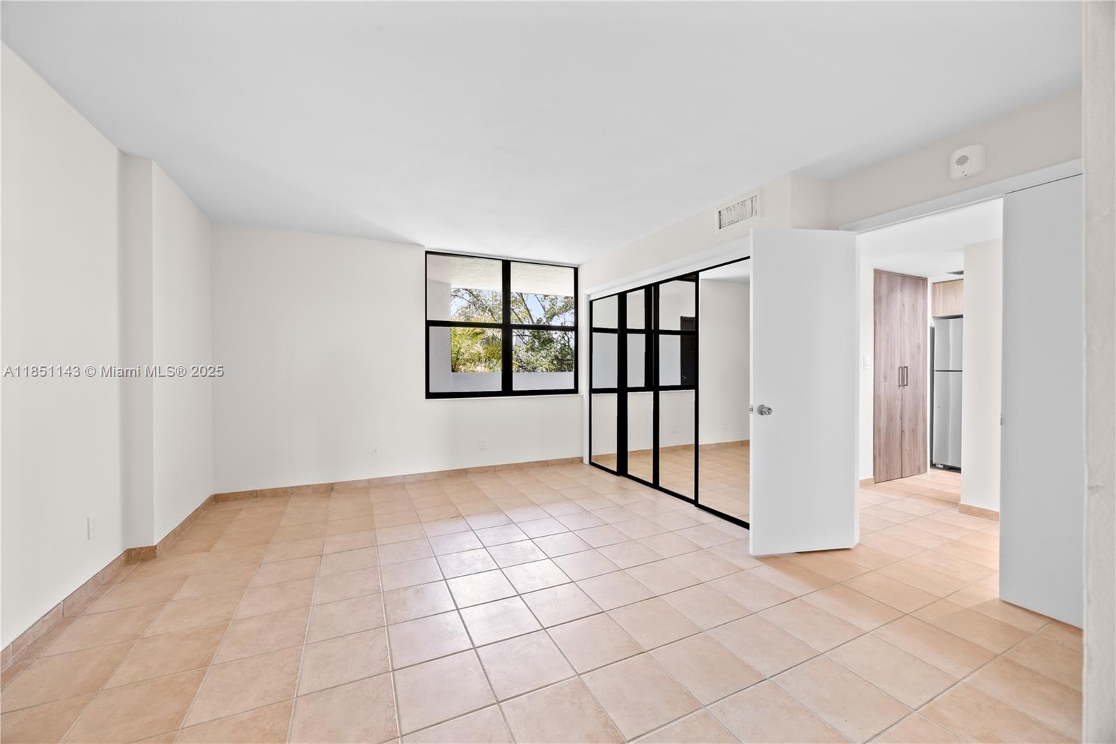 PELICAN REEF CONDO - Residential Lease