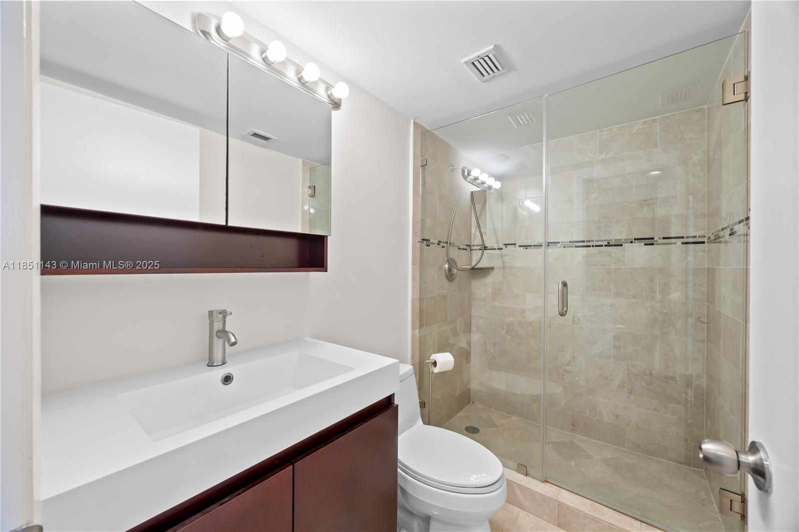 PELICAN REEF CONDO - Residential Lease
