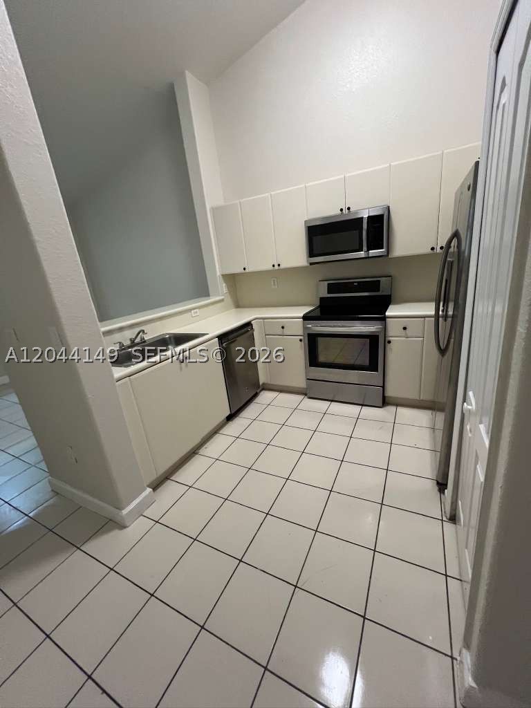 SHOMA CONDO AT KEYS COVE - Residential Lease