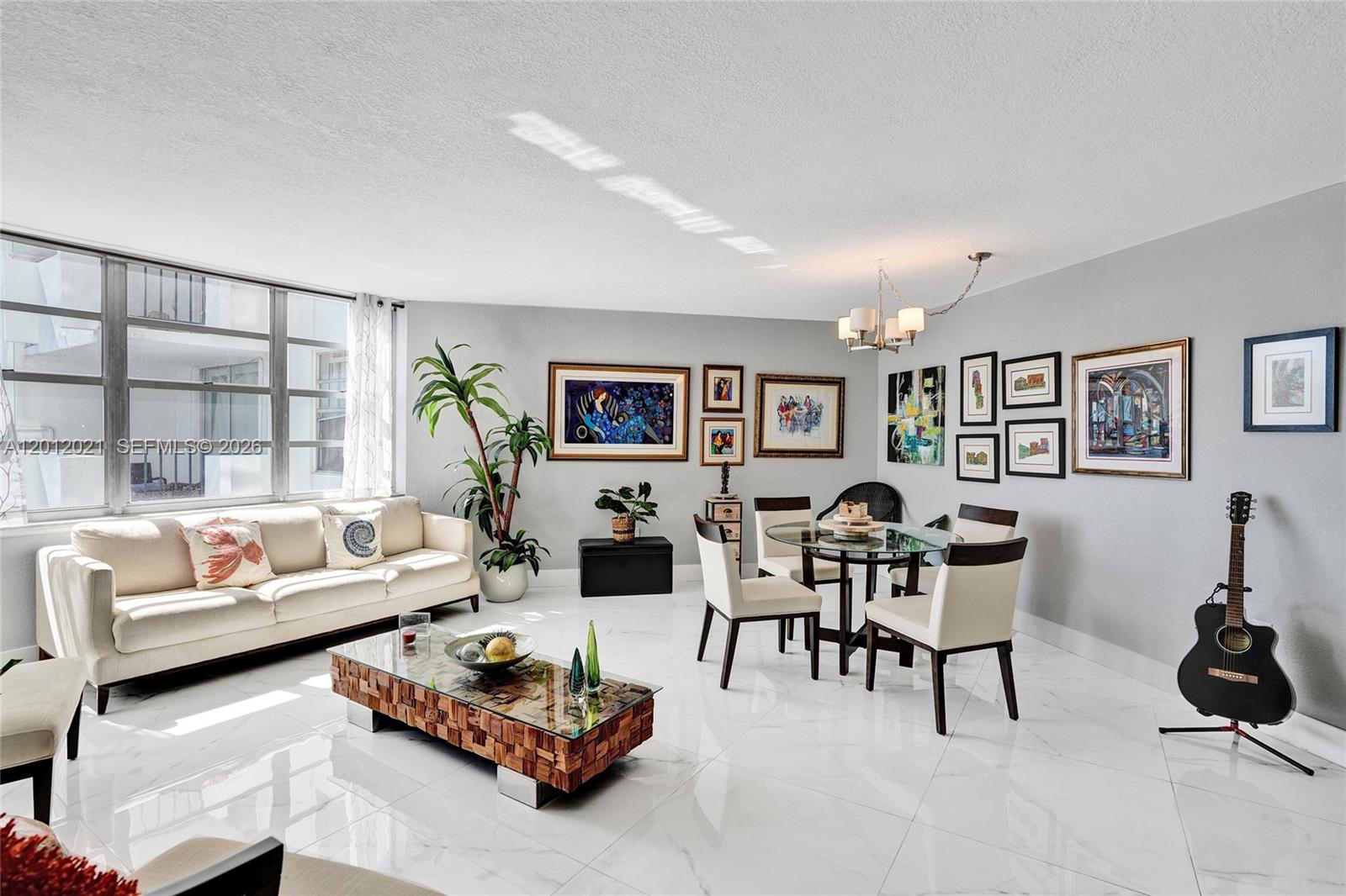 COMMODORE PLAZA CONDO - Residential