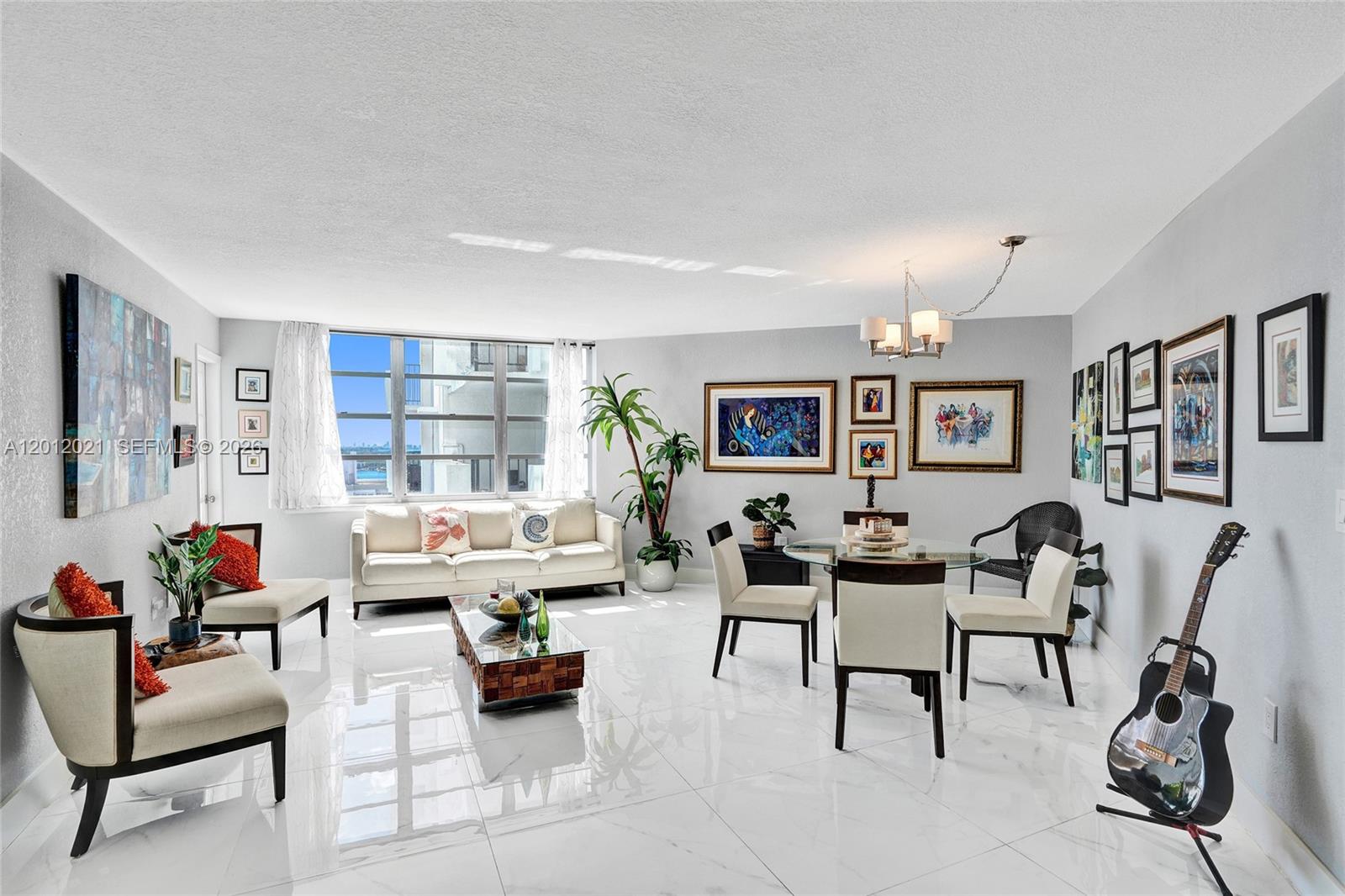 COMMODORE PLAZA CONDO - Residential