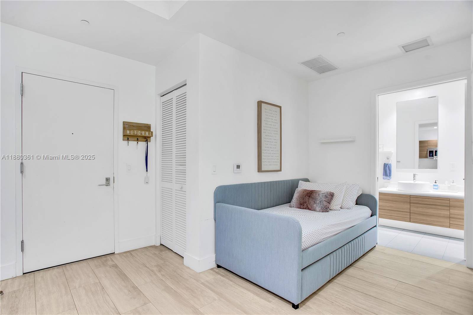 3401 MIDTOWN CONDO - Residential Lease