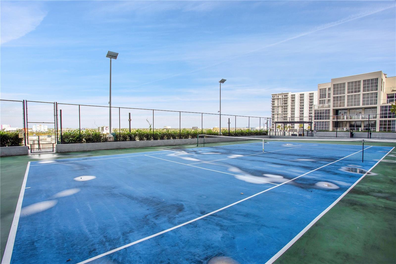 3401 MIDTOWN CONDO - Residential Lease
