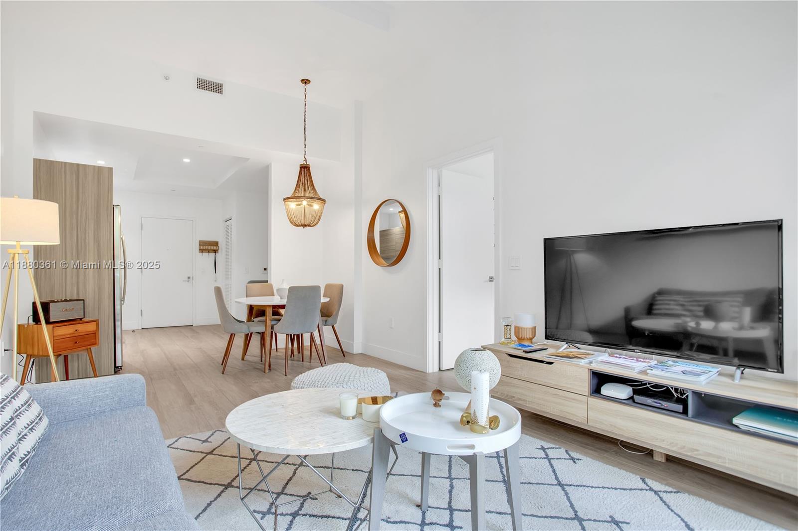 3401 MIDTOWN CONDO - Residential Lease
