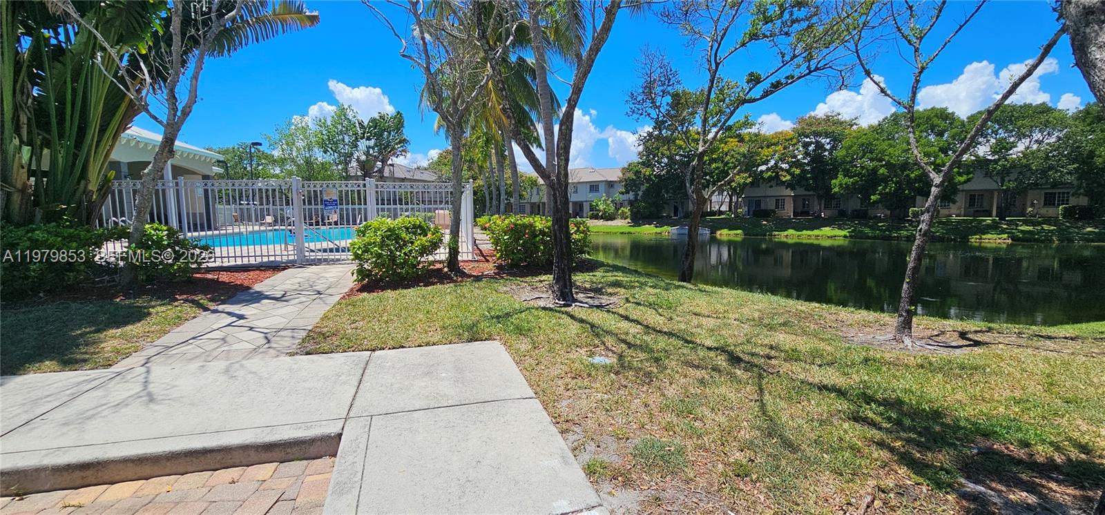 MARSH HARBOUR - Residential