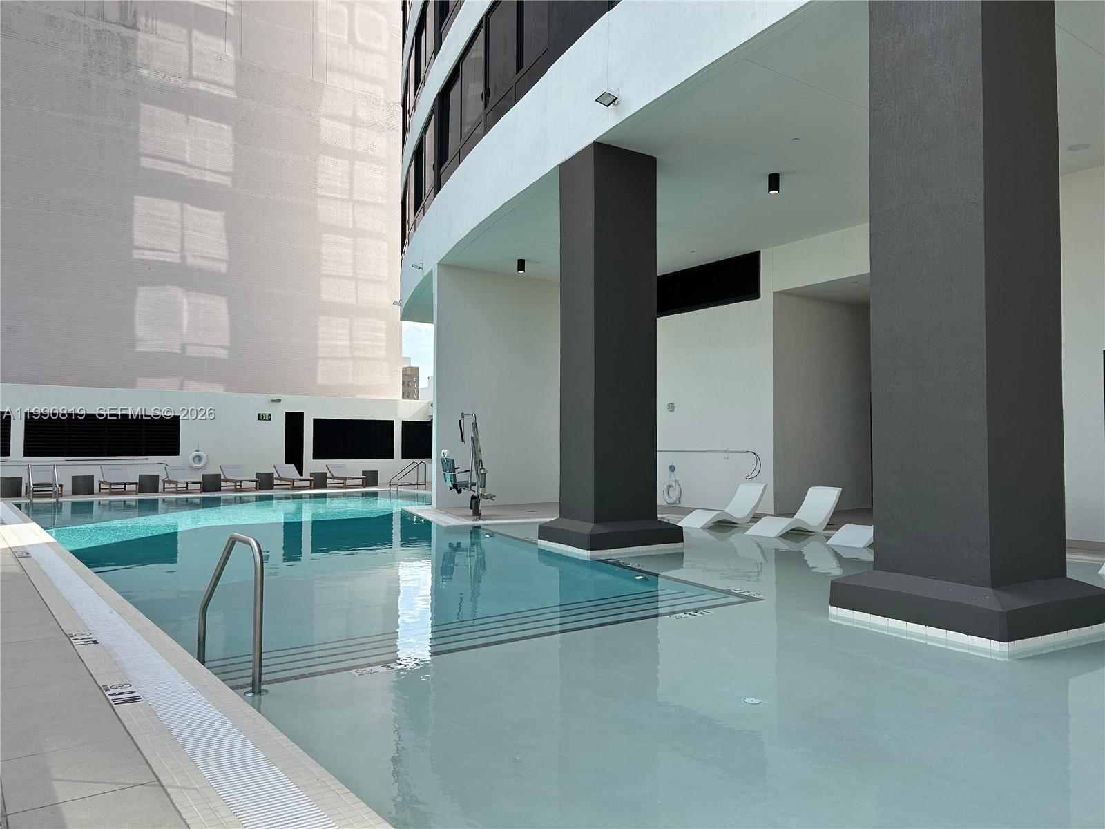 DISTRICT 225 CONDO - Residential