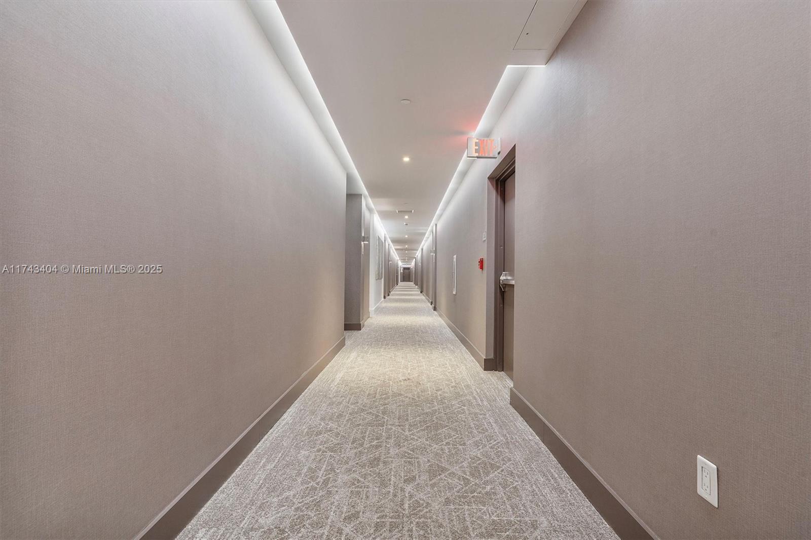 MARINA PALMS RESIDENCES N - Residential
