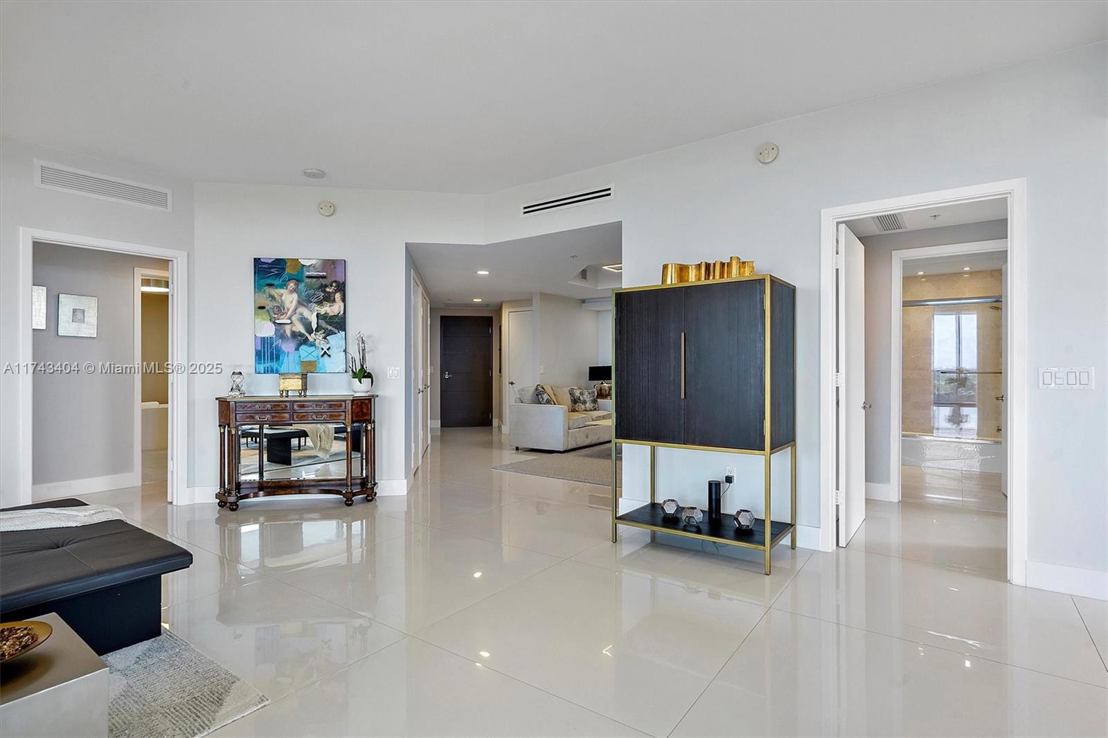 MARINA PALMS RESIDENCES N - Residential