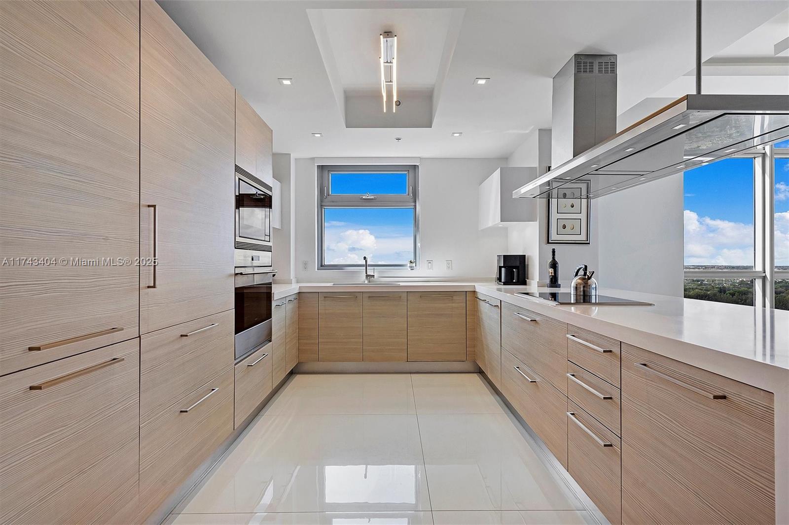 MARINA PALMS RESIDENCES N - Residential
