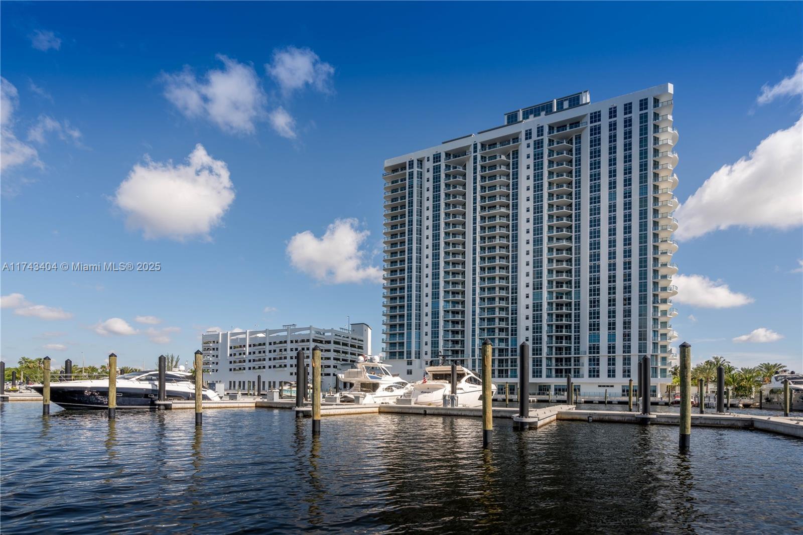 MARINA PALMS RESIDENCES N - Residential