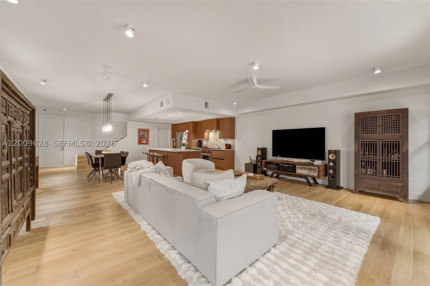 GROVE ENCLAVE CONDO - Residential