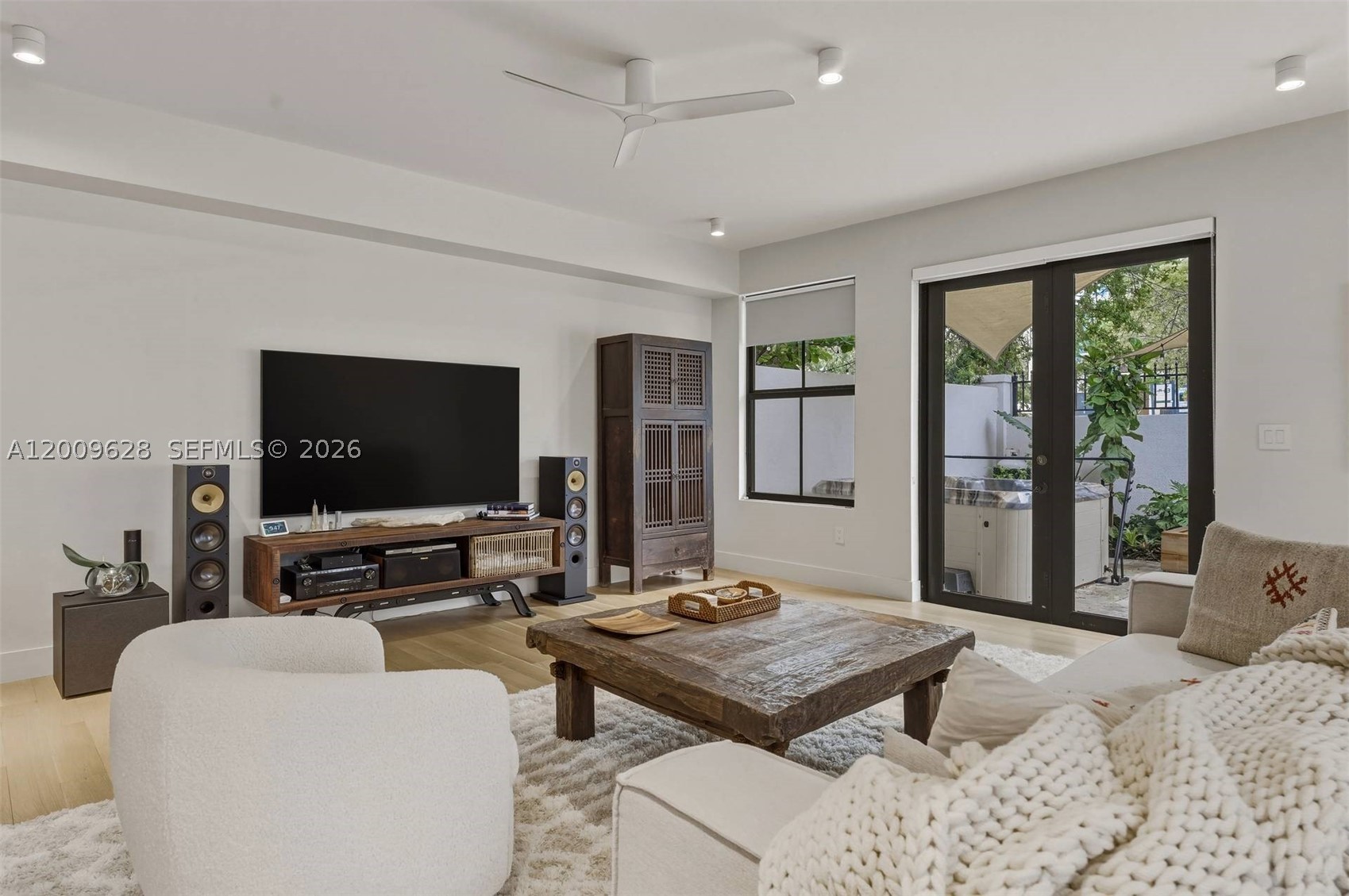 GROVE ENCLAVE CONDO - Residential