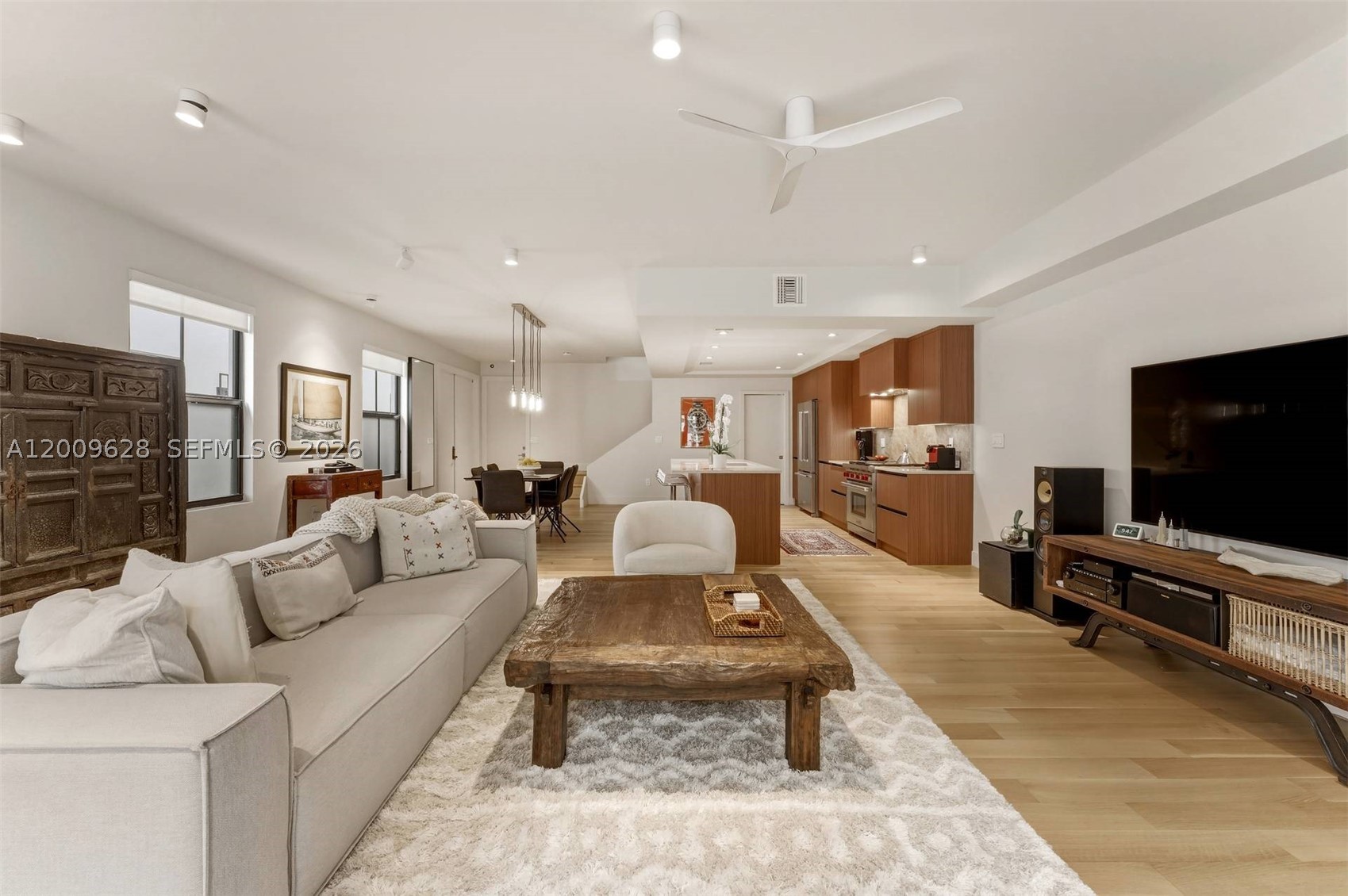 GROVE ENCLAVE CONDO - Residential