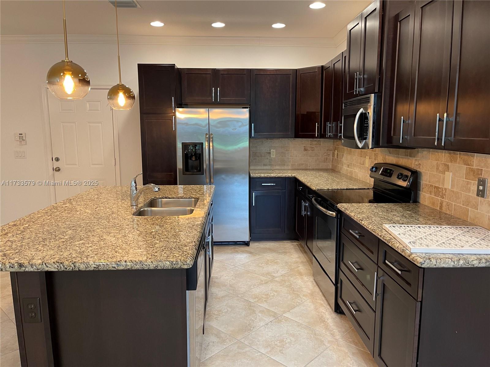 MONTERRA PLAT - Residential Lease