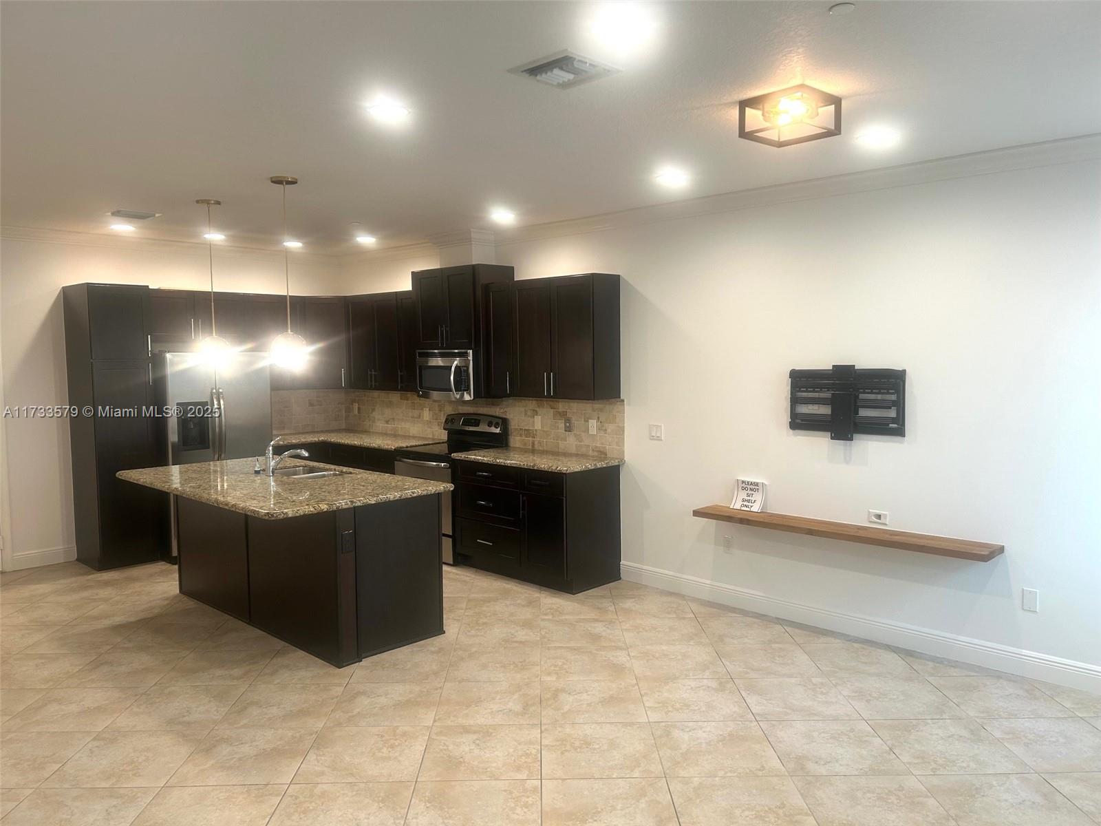 MONTERRA PLAT - Residential Lease