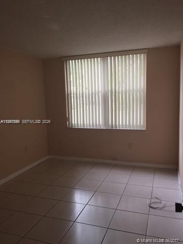 GREYNOLDS PARK CLUB CONDO - Residential
