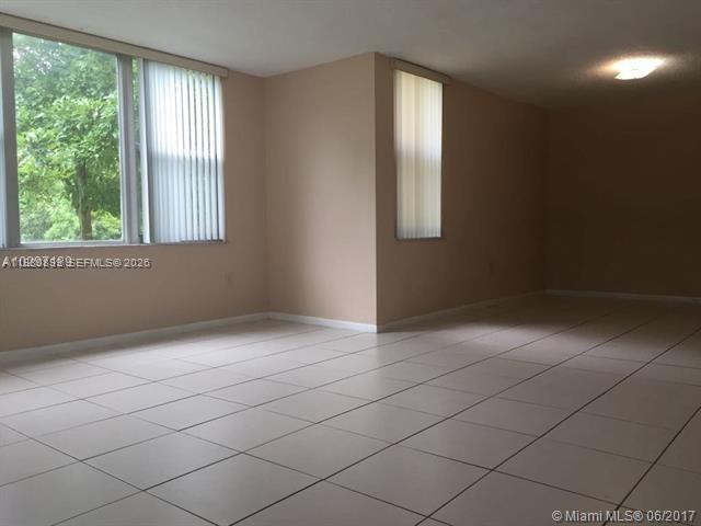 GREYNOLDS PARK CLUB CONDO - Residential