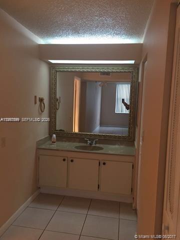 GREYNOLDS PARK CLUB CONDO - Residential