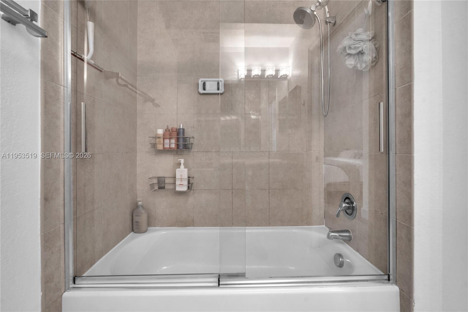 HIGHLAND PARK VILLAGE CON - Residential