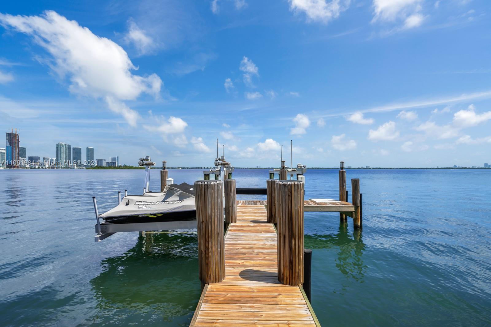 BISCAYNE ISL - Residential