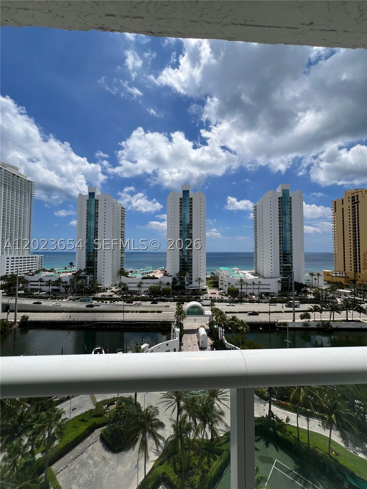 OCEANIA IV CONDO - Residential